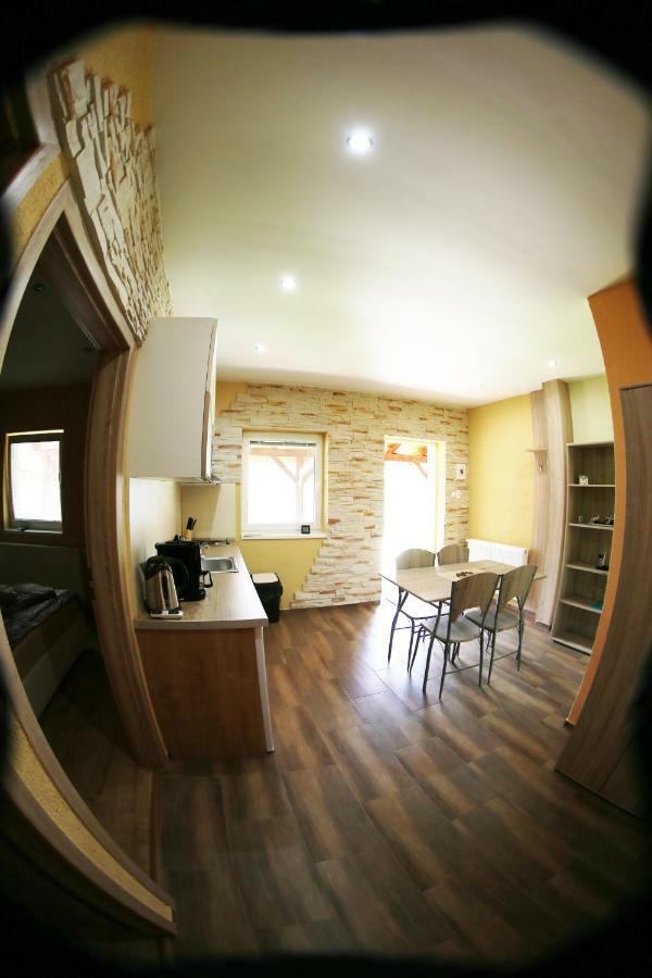 Apartmany Dimitra Štúrovo المظهر الخارجي الصورة