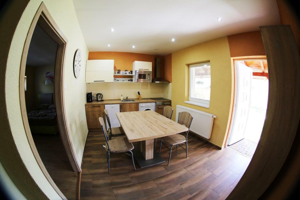 Apartmany Dimitra Štúrovo المظهر الخارجي الصورة